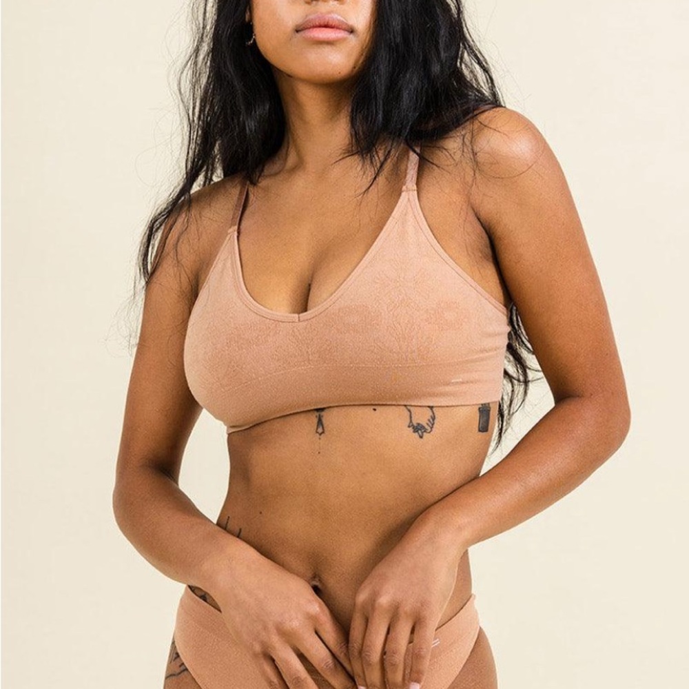 Branwyn Merino Wool Seamless Tan Bralette